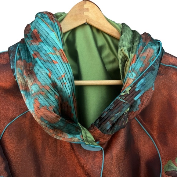 Reversible Parisian Hooded Rain Coat - Picture 15 of 15